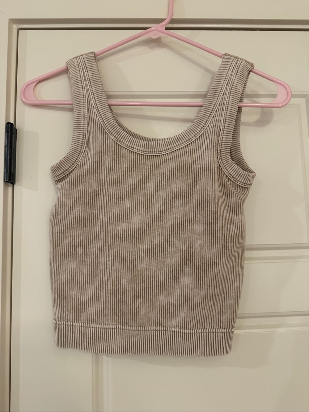 Ribbed Crop Tank Top - Built-in Bra